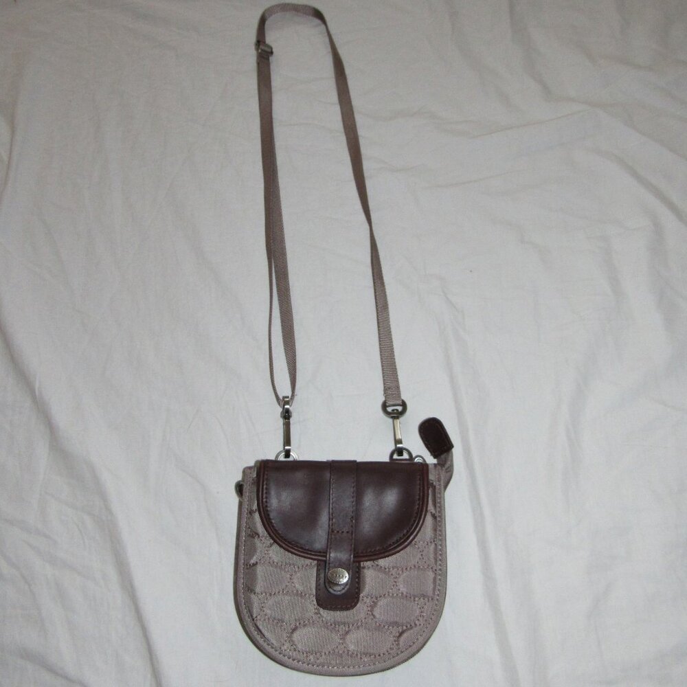 Mosey Taupe Quilted Small Travel Vacation Crossbody Bag Purse Zip Around
